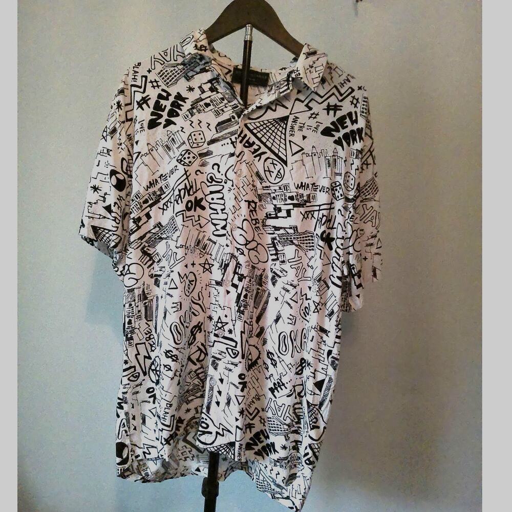 No Boundaries Graffiti Doodle Resort Shirt White Black Graphic Button Up XL
